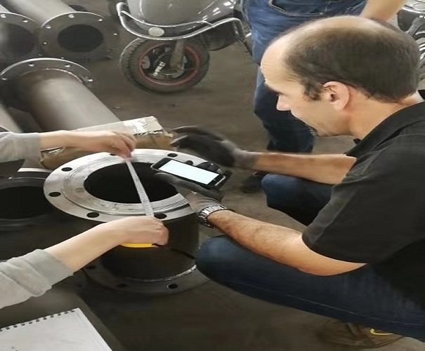 原來西班牙客戶是這樣檢驗耐磨陶瓷復合管的 原來西班牙客戶是這樣檢驗耐磨陶瓷復合管的